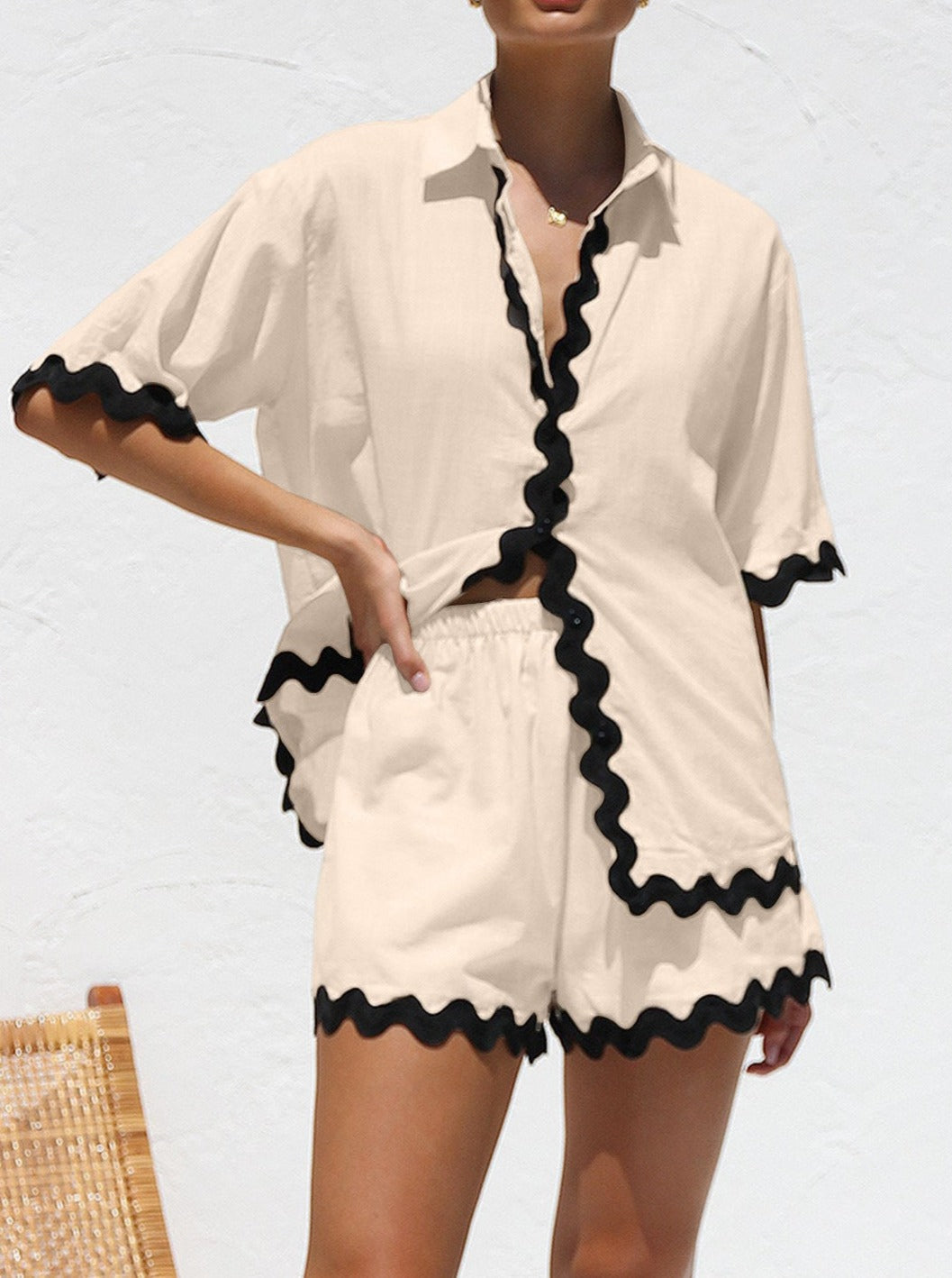 NTG Fad Apricot Black / S Simple and fashionable short shirt casual suit