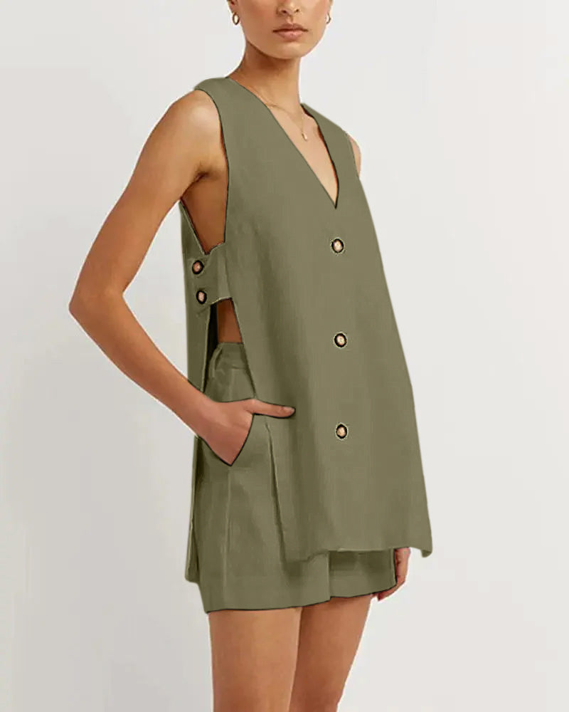 NTG Fad Clothing Green / S V-neck side slit vest shorts suit