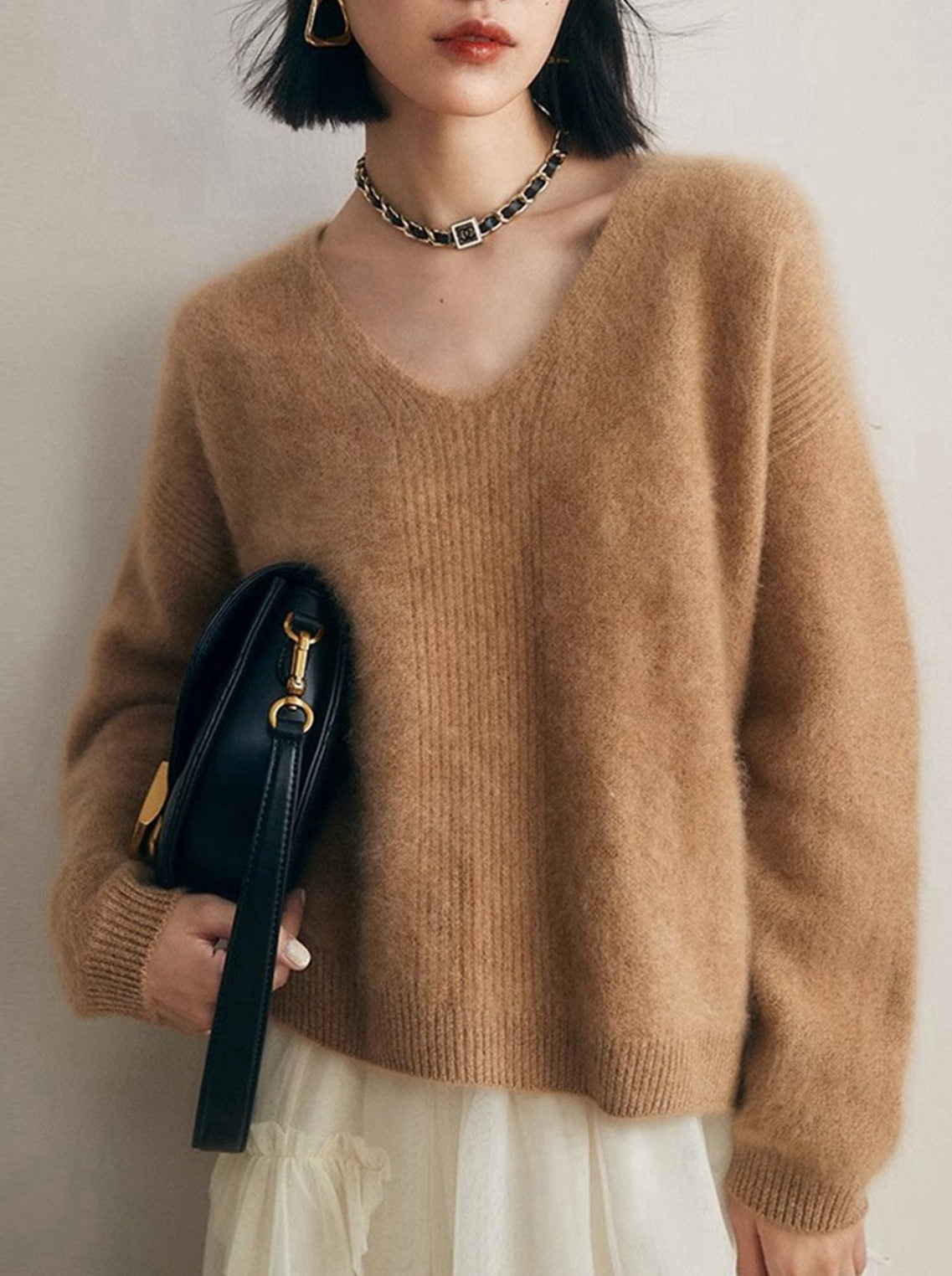 NTG Fad Clothing V-neck mink velvet lazy sweater