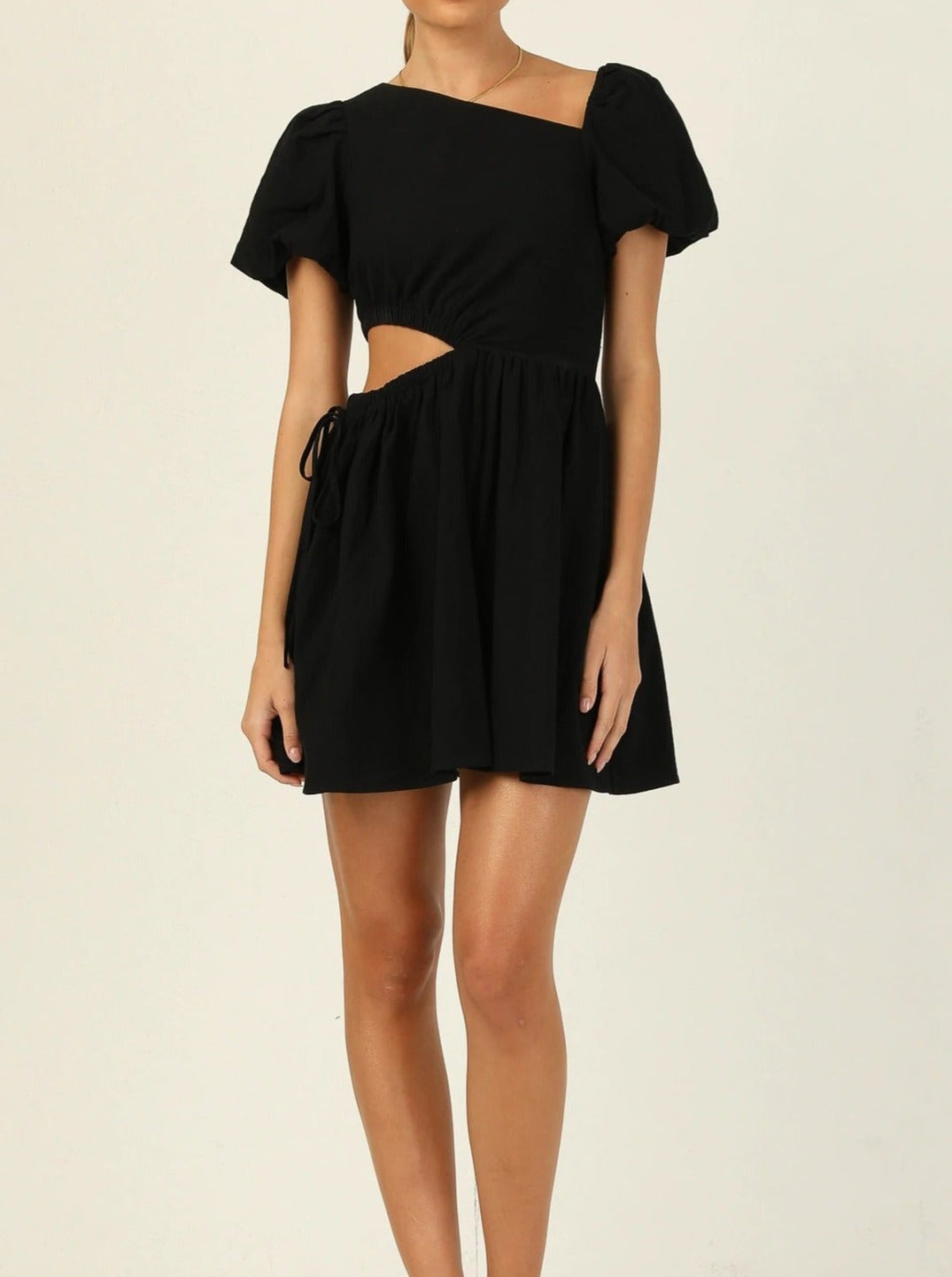 NTG Fad Dress black / S Round neck short sleeves open waist simple dress