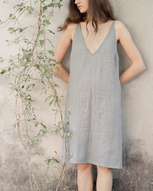 NTG Fad Dress Gray / S Linen deep V-neck knee-length dress-（Hand Made）