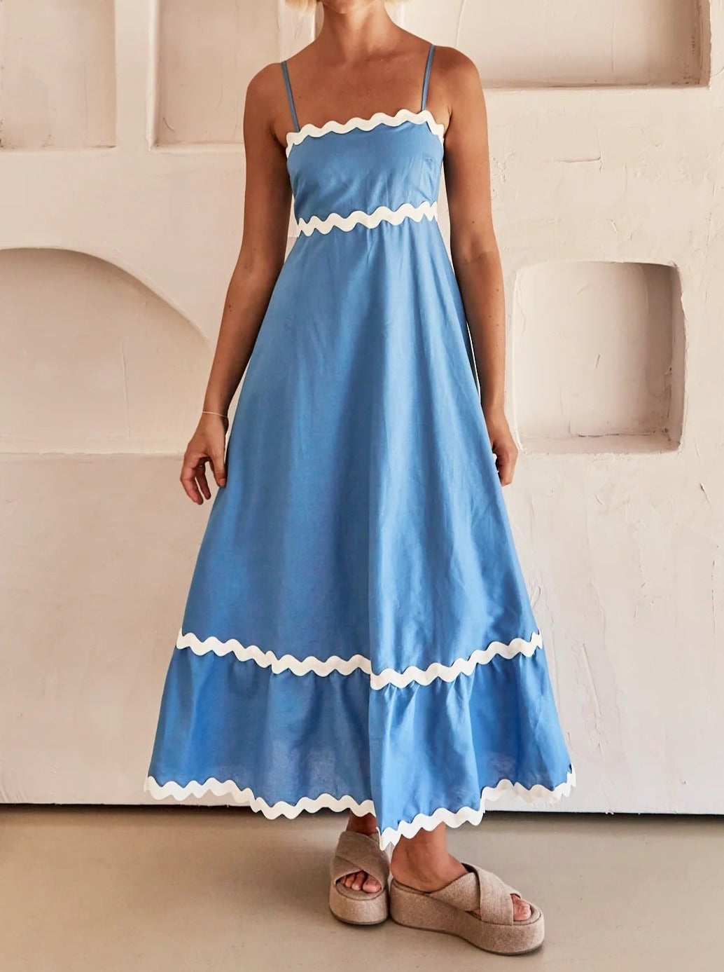 NTG Fad Lake Blue / S Solid color lace splicing suspender strapless full skirt dress