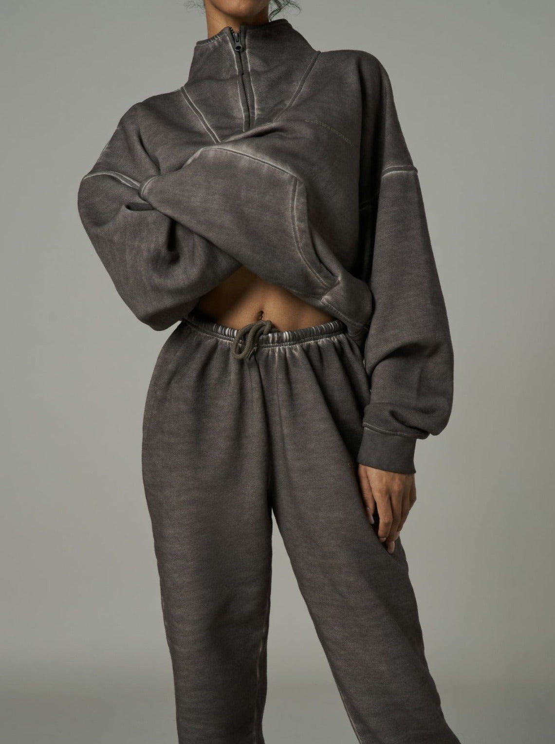 NTG Fad SUIT Gray / S Vintage Washed Half-Zip Long-Sleeved Pullover Sweatpants Set