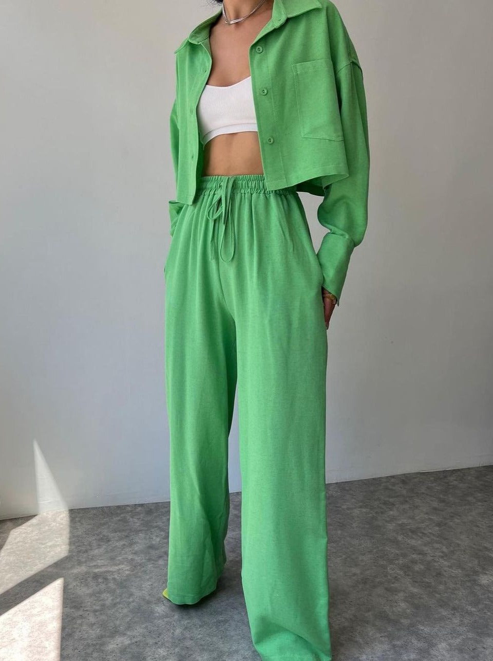 NTG Fad SUIT Green / L Solid Color Long Sleeve Short Casual Shirt Drawstring Trousers Set