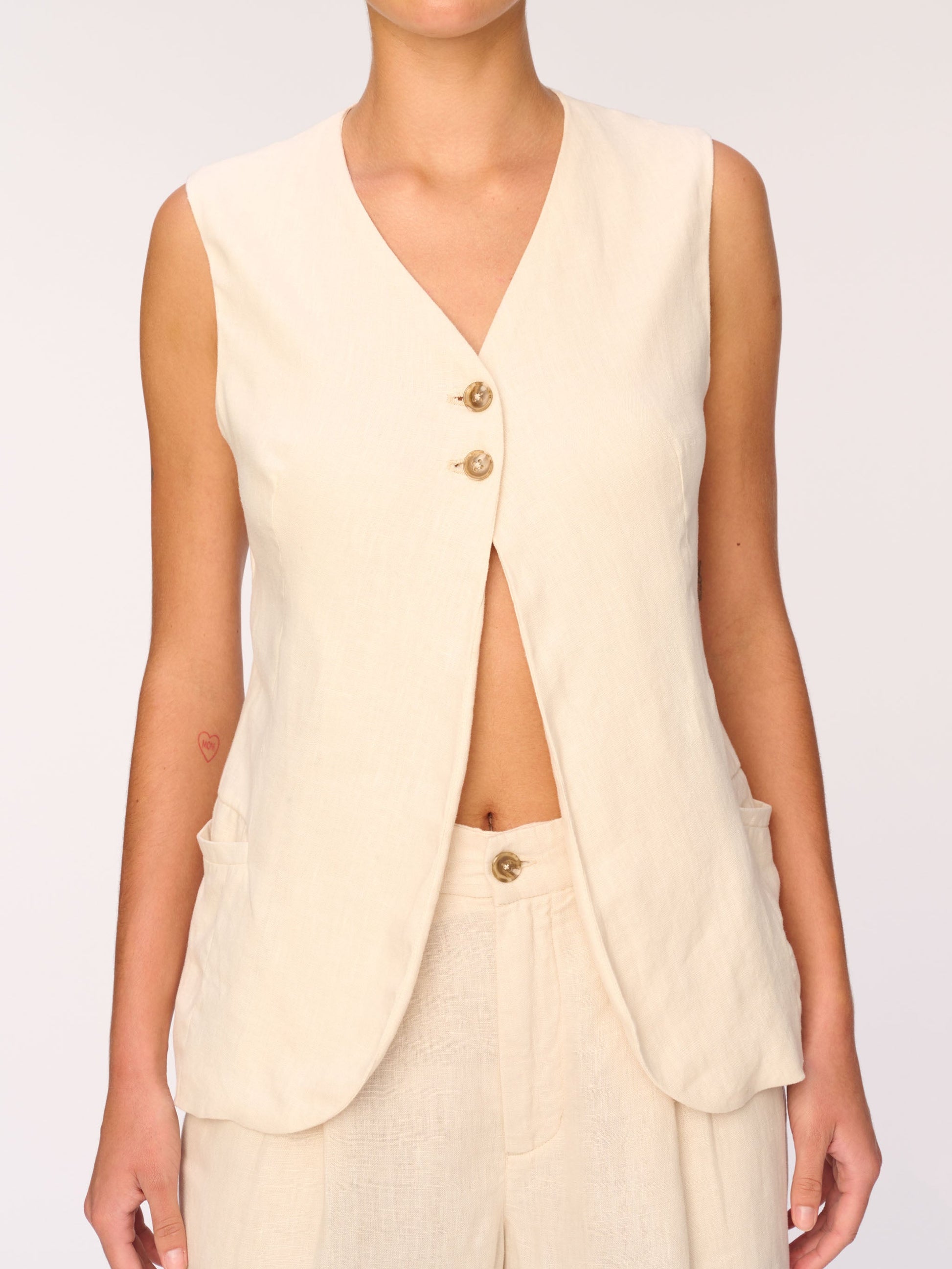 NTG Fad TOP Apricot / S Sleeveless V-neck two-button long vest-（Hand Made）