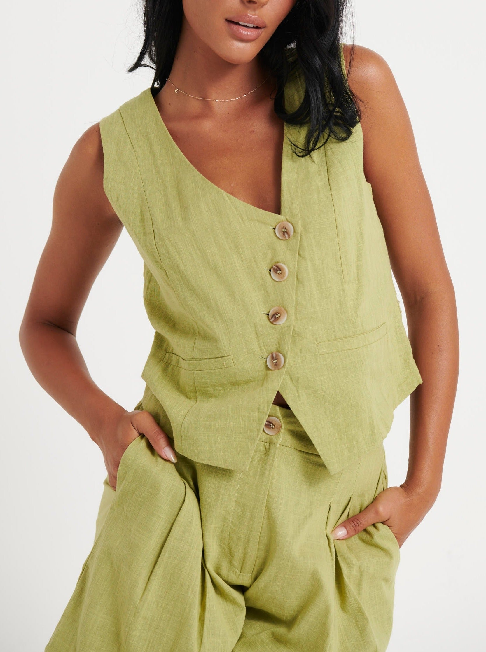 NTG Fad TOP Irregular V-neck vest with slant placket-（Hand Made）