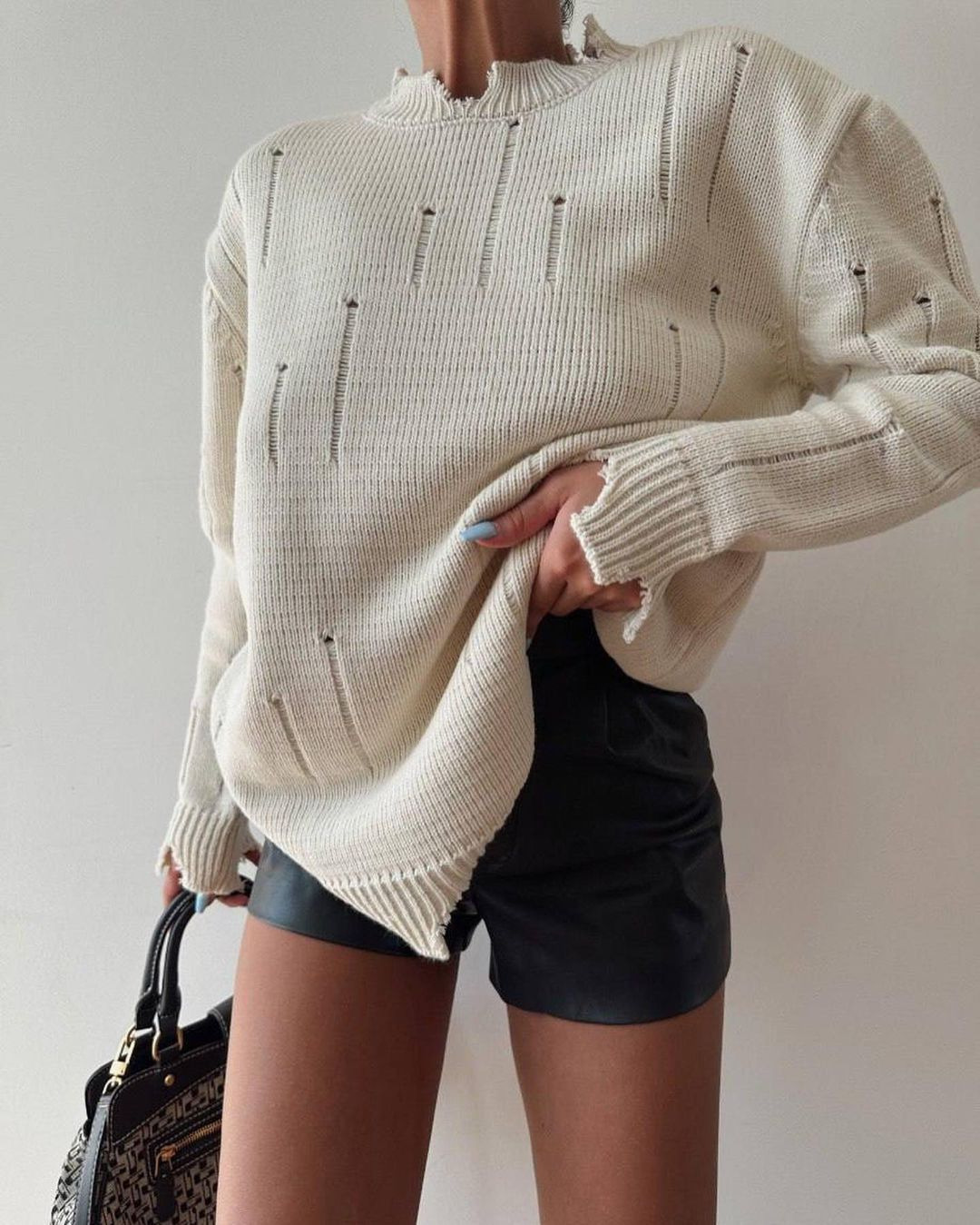 NTG Fad White / S Hand-distressed Crew Neck Sweater