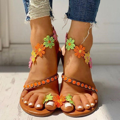 NTG Fad Women's flat toe floral slippers