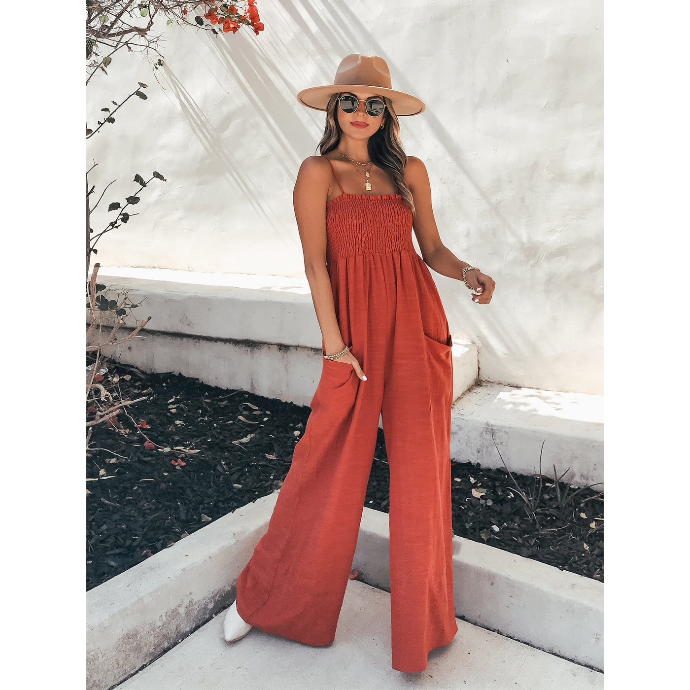  NTG 2022 S / Red Sexy Suspender Loose Casual Jumpsuit